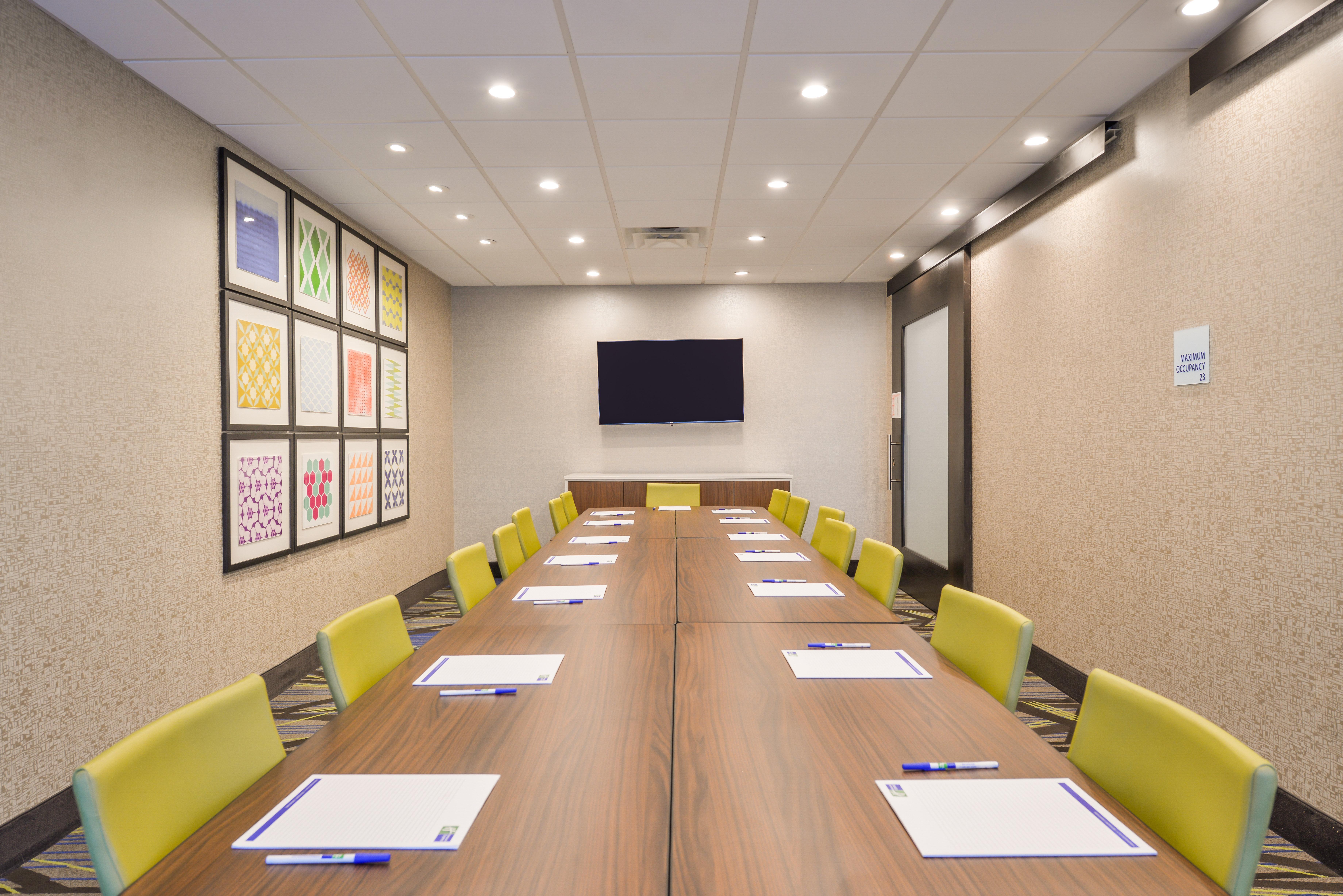 Holiday Inn Express Donaldsonville By Ihg Hotel 3*