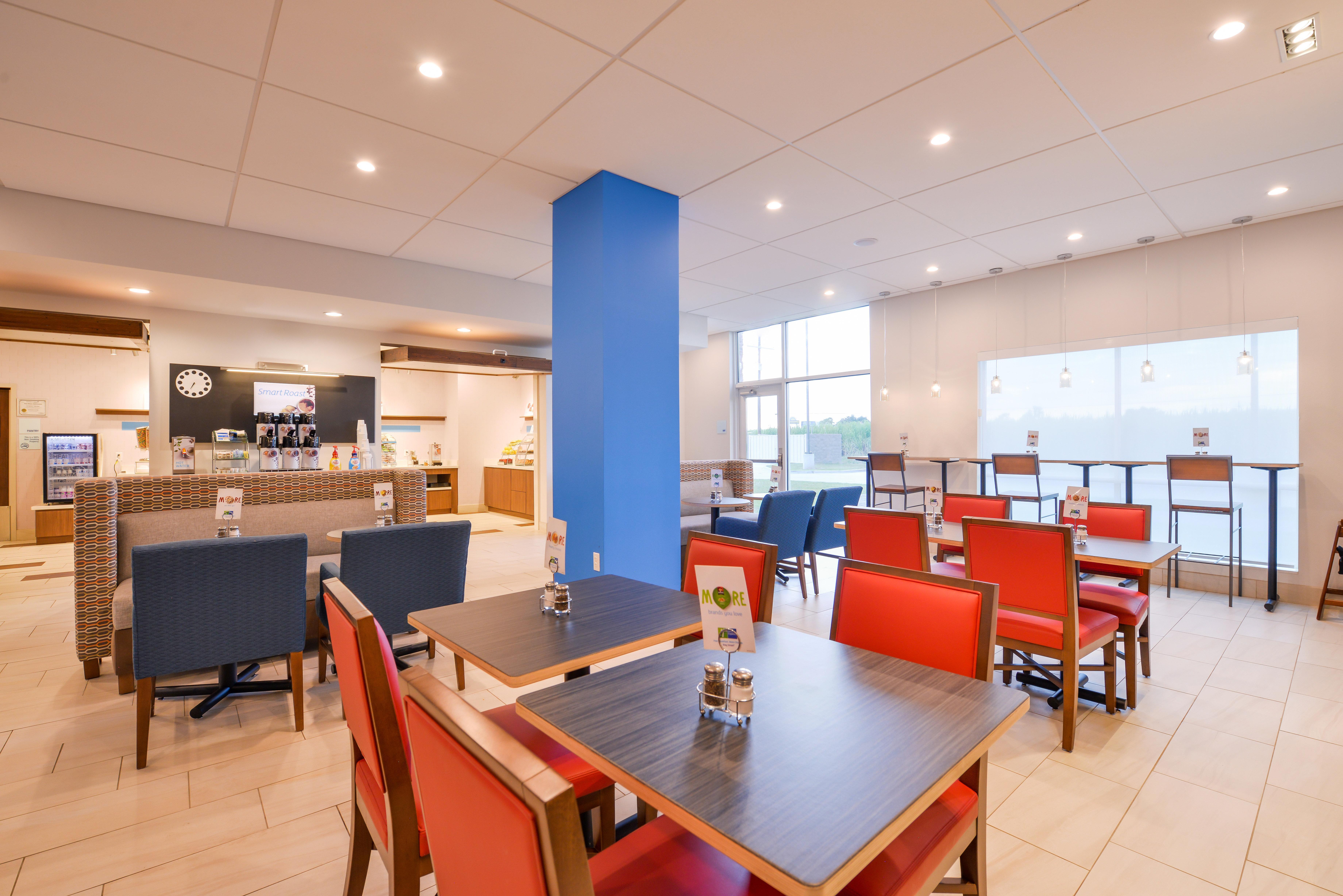 Hotel Holiday Inn Express Donaldsonville By Ihg 3*